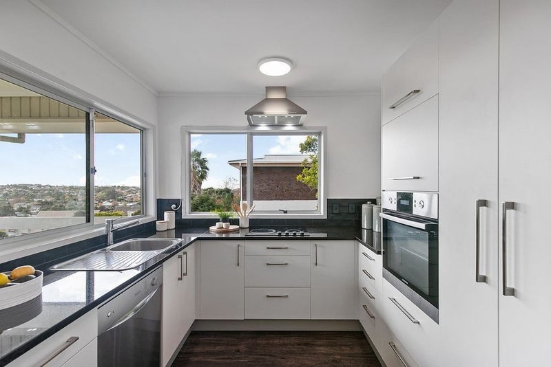 45A Shanaway Rise, Hillcrest, Auckland - Carousel 2