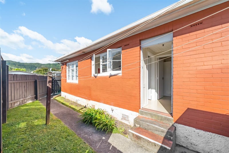 195A Naenae Road, Naenae, Lower Hutt - Carousel 16
