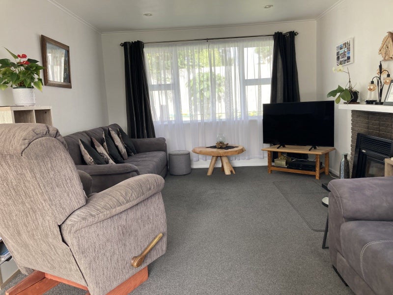 17 Hutchins Street, Waitara, Waitara - Carousel 30