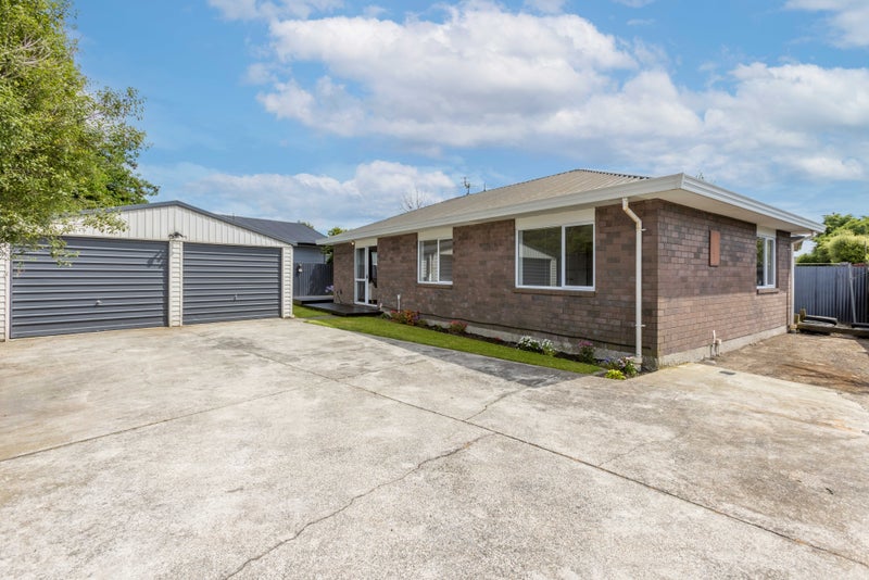 2/47 Third Street, Belfast, Christchurch - Carousel 1