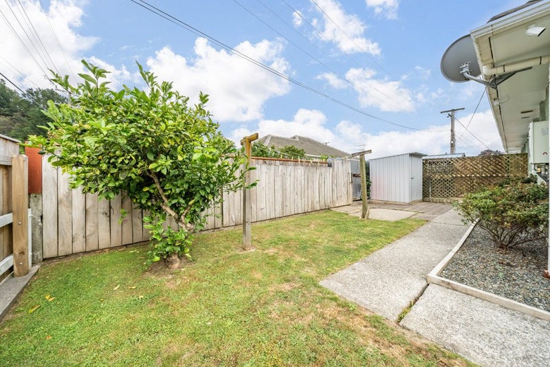 1/15 LANE Street, Wallaceville, Upper Hutt - Carousel 10