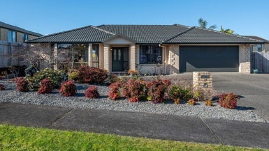 17 Bundoran Way, Pinehill, Auckland - Carousel 1