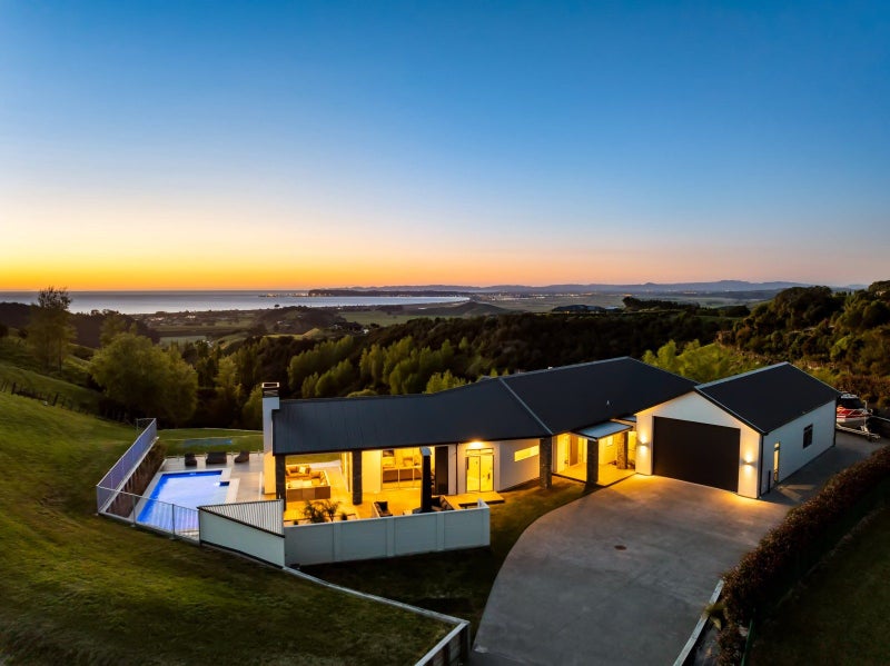 171 Eskridge DRIVE, Eskdale, Napier - Carousel 1