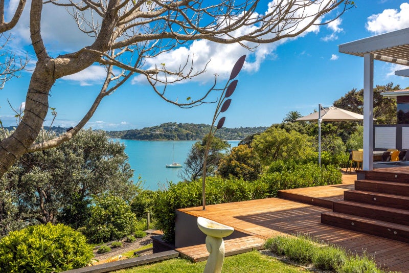 1 Kennedy Point Road, Surfdale, Waiheke Island - Carousel 2