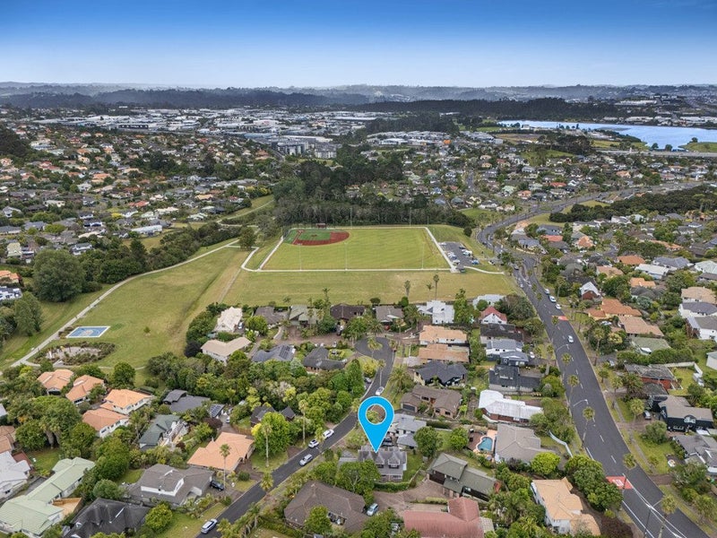 9 St Lucia Place, Unsworth Heights, Auckland - Carousel 26