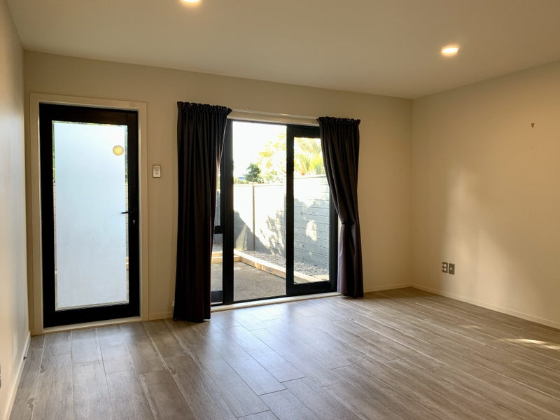31/3 Burton Street, Grafton, Auckland - Carousel 2