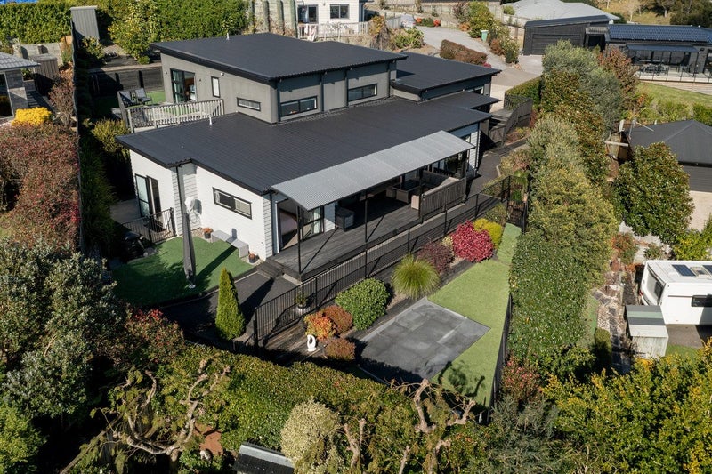 7 Greenvale Place, Welcome Bay, Tauranga - Carousel 1