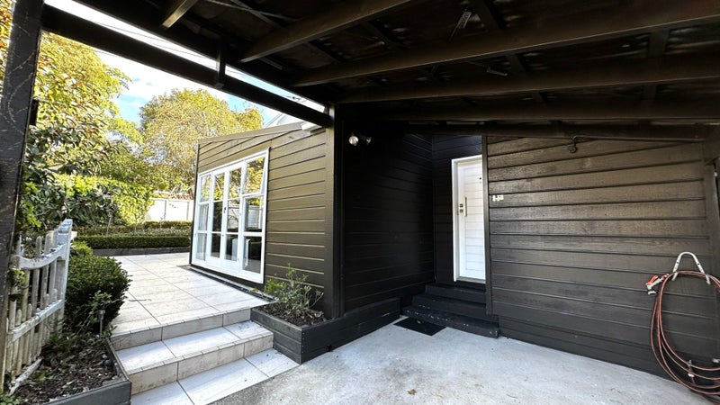 1/1 Saratoga Avenue, Herne Bay, Auckland - Carousel 16