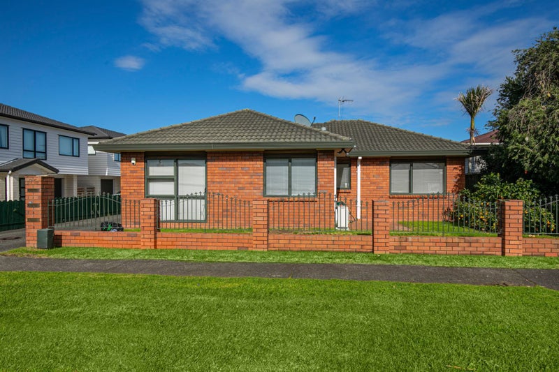 1/35 Avis Avenue, Papatoetoe, Auckland - Carousel 2
