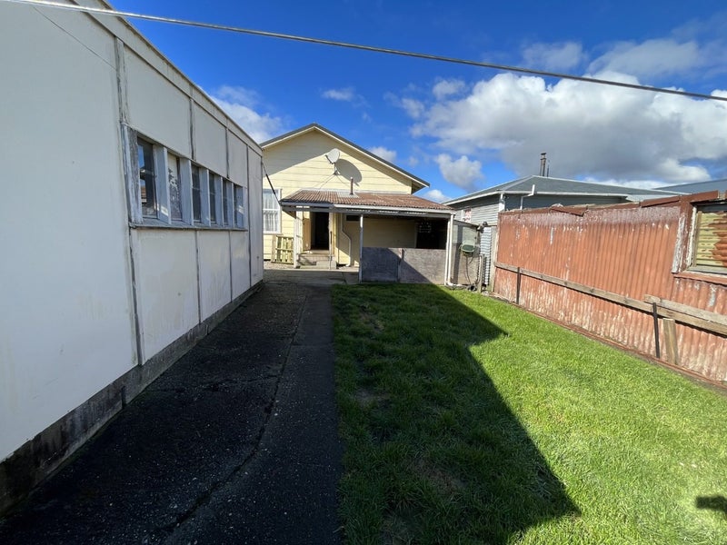129 Brittan Street, Hokitika - Carousel 15