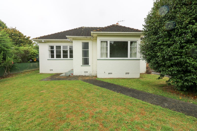112 Manawatu Street, Hokowhitu, Palmerston North - Carousel 1