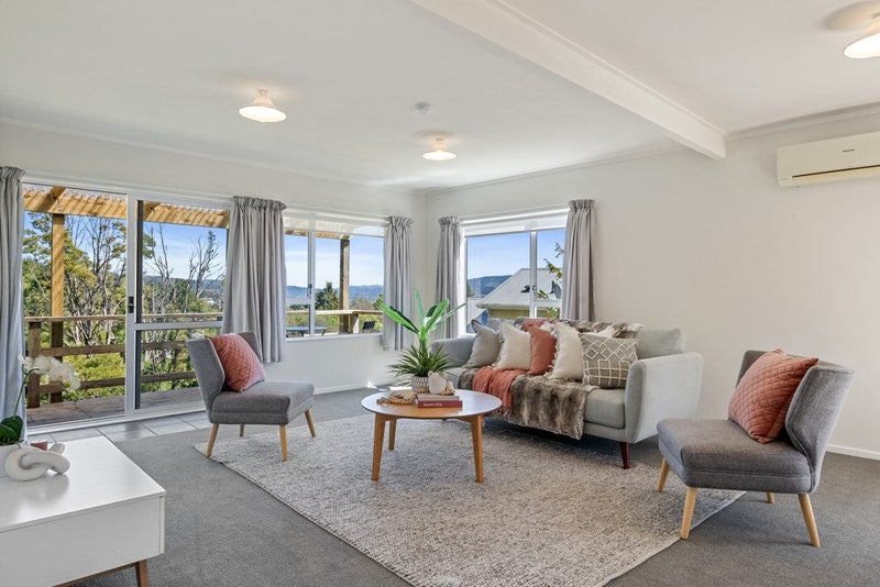 26 Gentian Street, Timberlea, Upper Hutt - Carousel 2