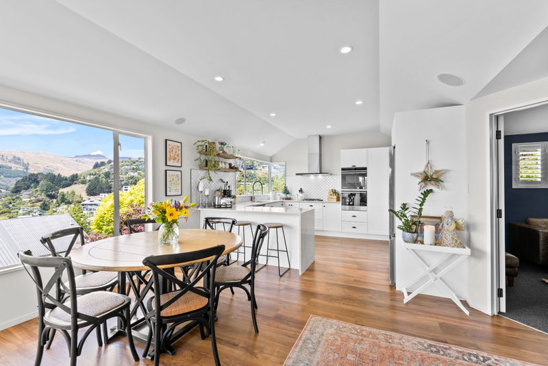 2/17C Cracroft Terrace, Cashmere, Christchurch - Carousel 1