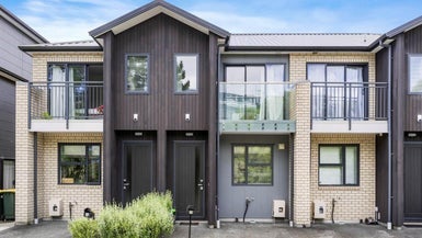 18 Ti Kouka Lane, Sandringham, Auckland - Carousel 1