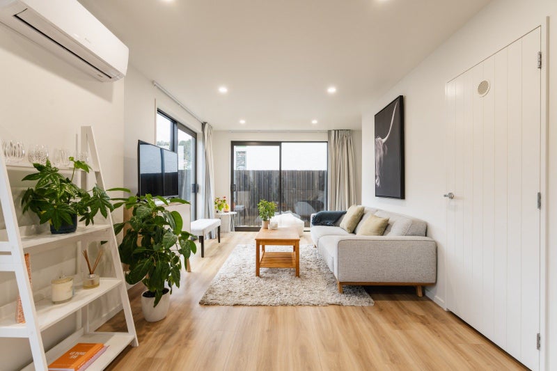 27 Playfair Street, Caversham, Dunedin - Carousel 2