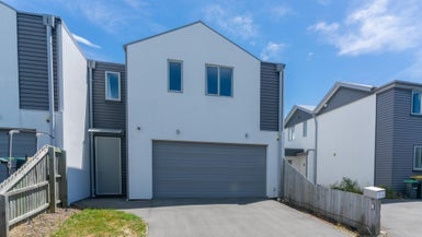 1B Sienna Court, Aidanfield, Christchurch - Carousel 1
