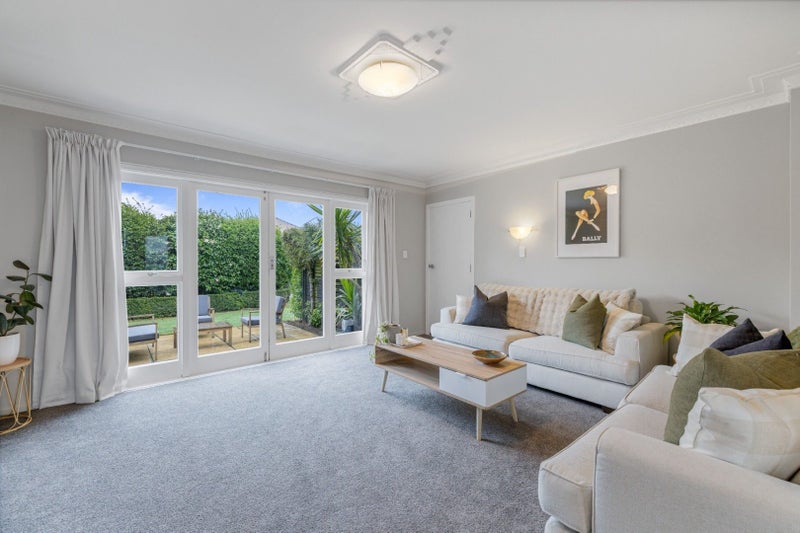 2/40A Brookside Terrace, Bryndwr, Christchurch - Carousel 1