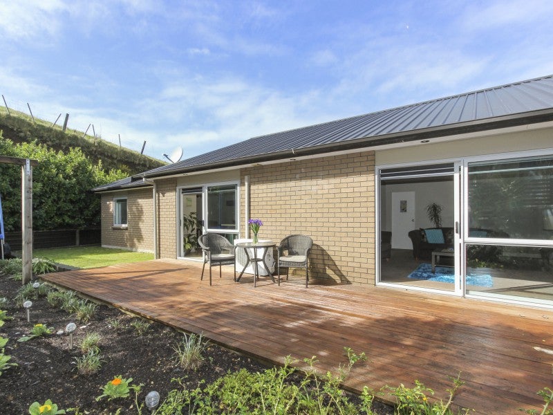 37B Hobart Drive, Spotswood, New Plymouth - Carousel 2