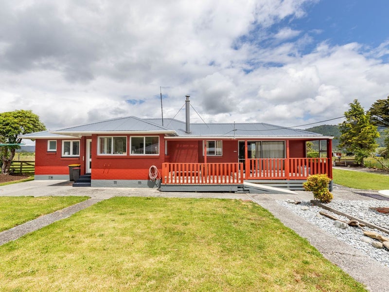 101 Taylorville Road, Coal Creek, Greymouth - Carousel 2
