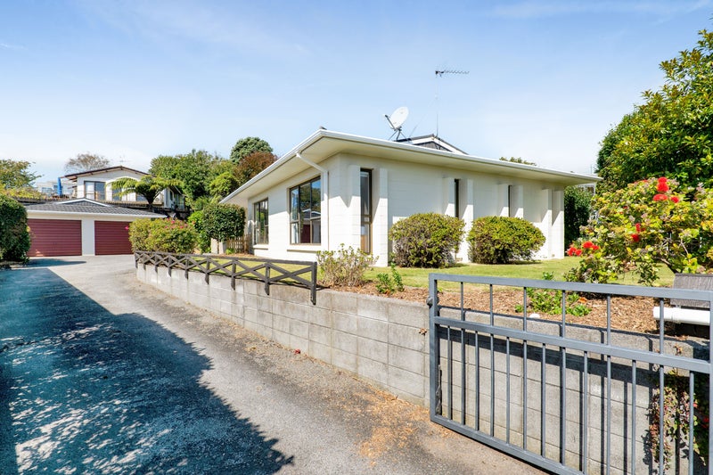 41 Wesley Avenue, Frankleigh Park, New Plymouth - Carousel 7