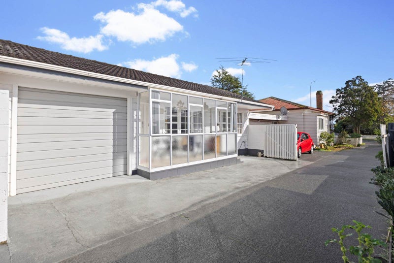 2/257 Shirley Road, Papatoetoe, Auckland - Carousel 2
