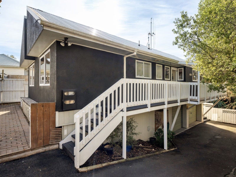 213 Maeroa Road, Maeroa, Hamilton - Carousel 1