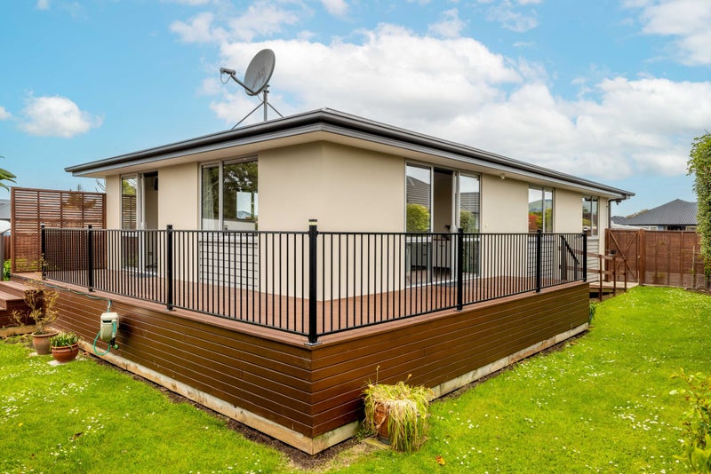 96A Bridge Street, New Brighton, Christchurch - Carousel 1