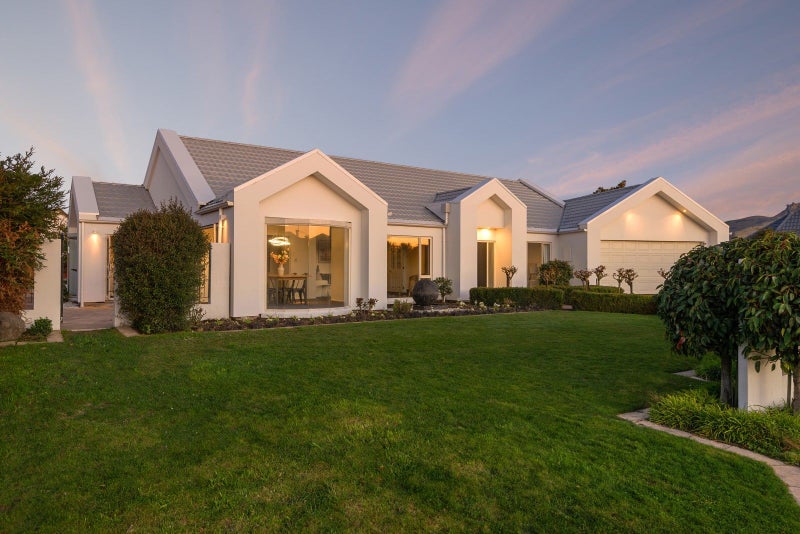 6 Teal Close, Woolston, Christchurch - Carousel 1