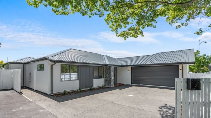 7 Grebe Place, Wigram, Christchurch - Carousel 1