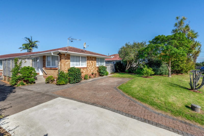 1/23 Grande Vue Road, Papatoetoe, Auckland - Carousel 1