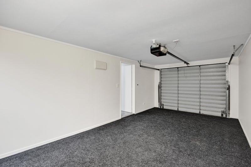 26B Cloten Road, Stratford, Stratford - Carousel 14