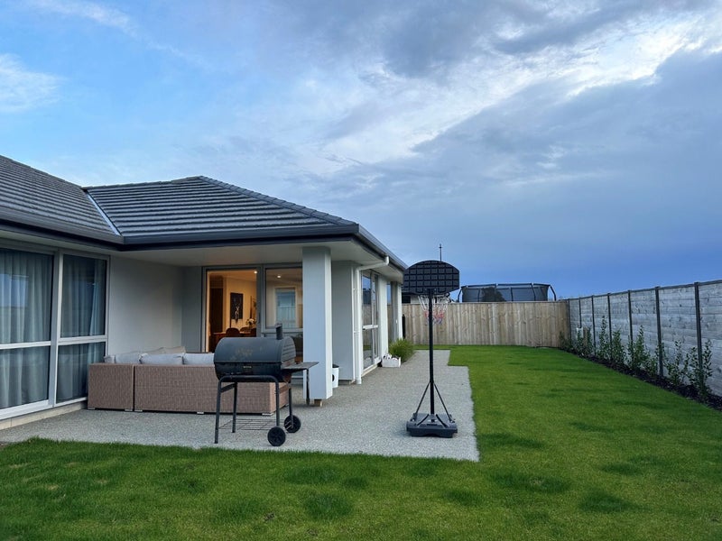 5 Carmine Crescent, Appleby, Richmond - Carousel 2