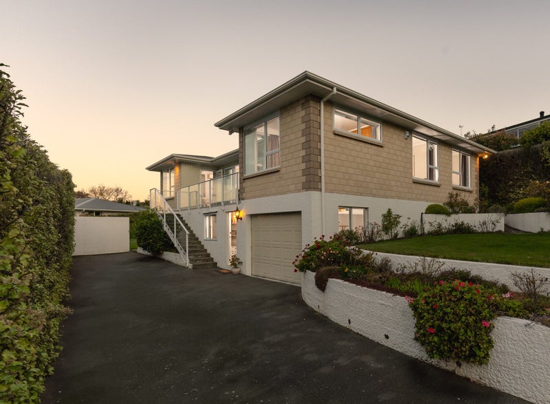 264 Cannon Hill Crescent, Mount Pleasant, Christchurch - Carousel 1