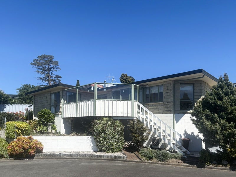 2/89 Churchill Drive, Taradale, Napier - Carousel 1
