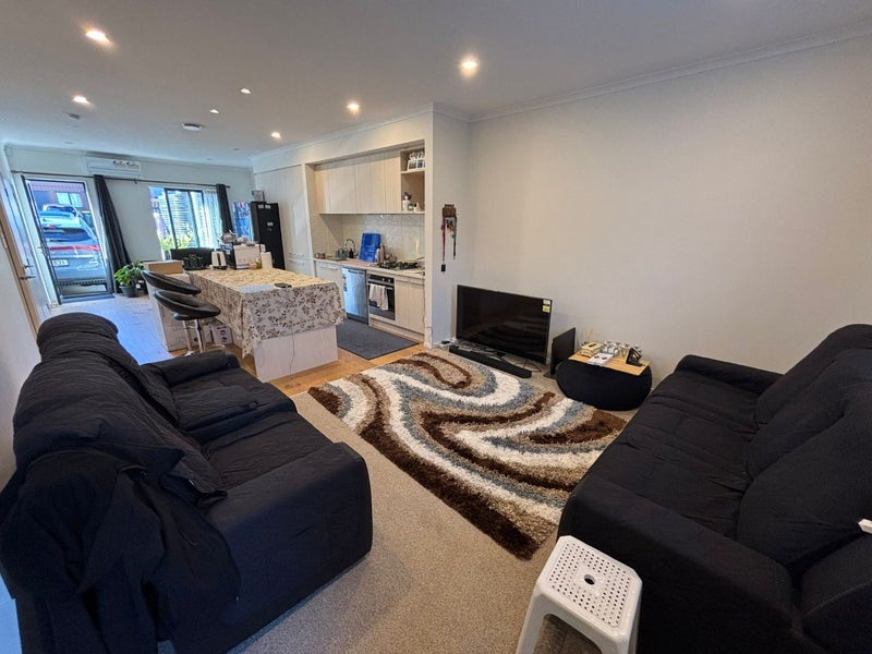 24 Mahalo Avenue, Wiri, Auckland - Carousel 2