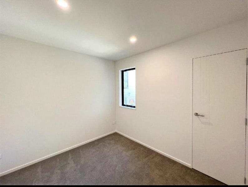 13 Serpent Road, Flat Bush, Auckland - Carousel 7