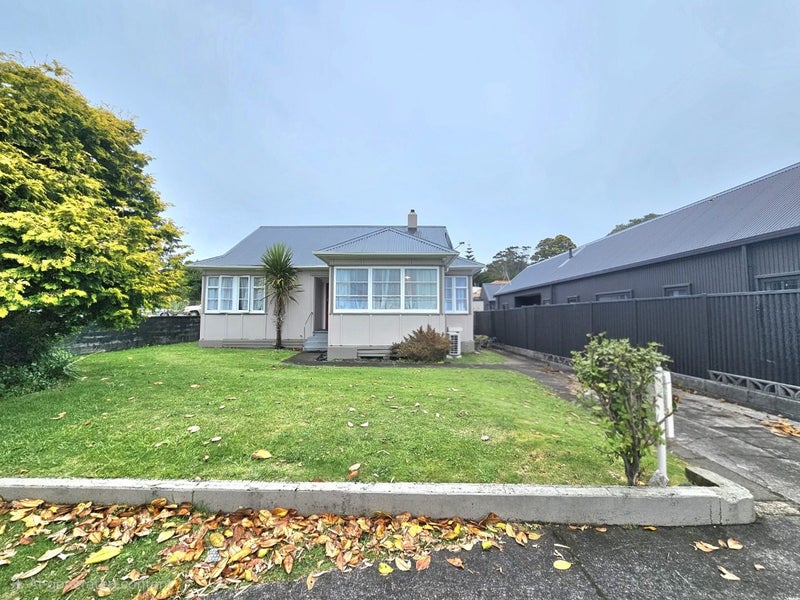 22 Clinton Street, Fitzroy, New Plymouth - Carousel 1