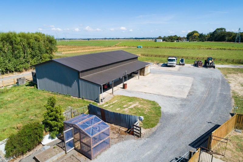 28 Aranui Road, Palmerston North - Carousel 2