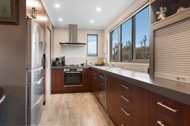 33E Larch Crescent, Alexandra, Alexandra - Carousel 2