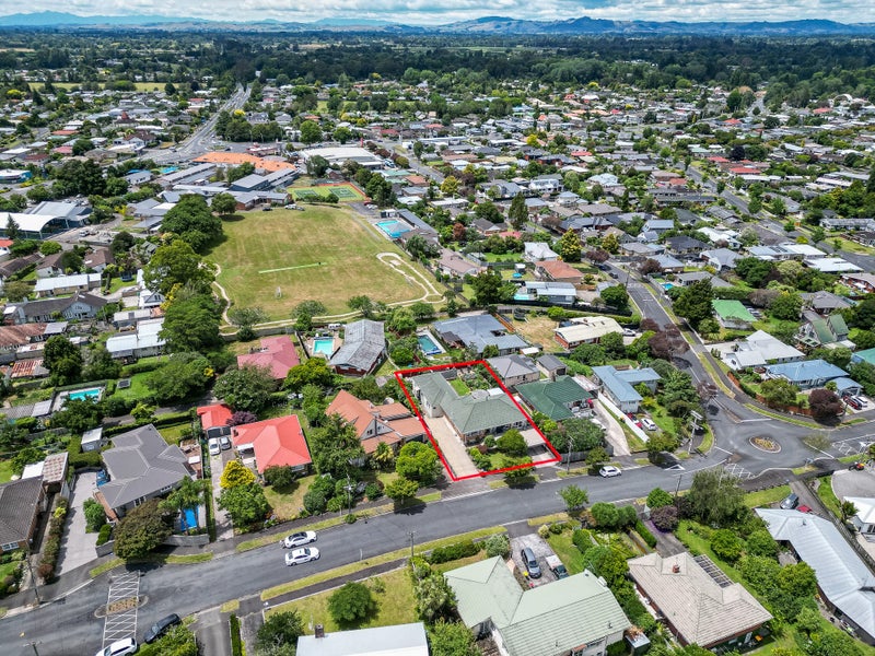 17 Johnsview Terrace, Hillcrest, Hamilton - Carousel 32