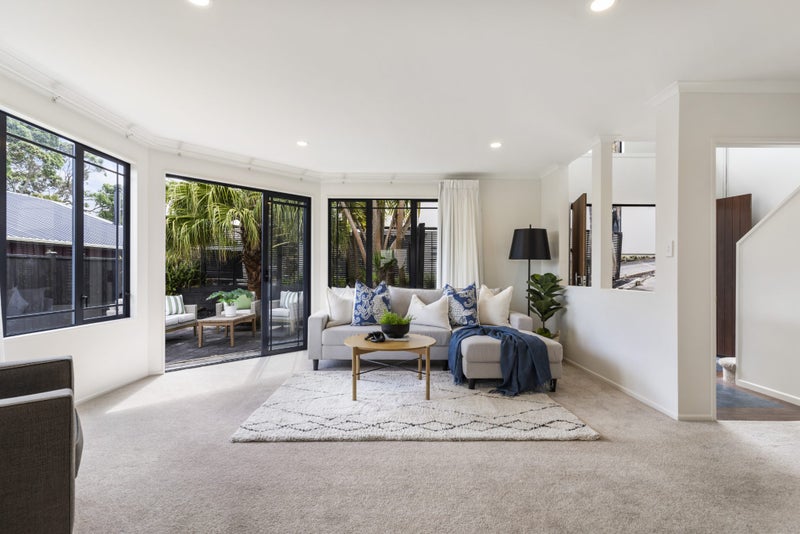 2/24A Dallinghoe Crescent, Milford, Auckland - Carousel 2