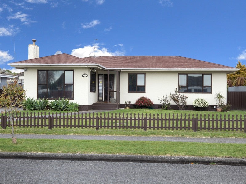 11 Lodge Road, Maraenui, Napier - Carousel 2