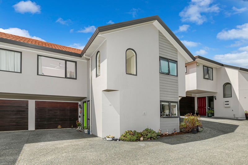 11/102 Greenhithe Road, Greenhithe, Auckland - Carousel 1