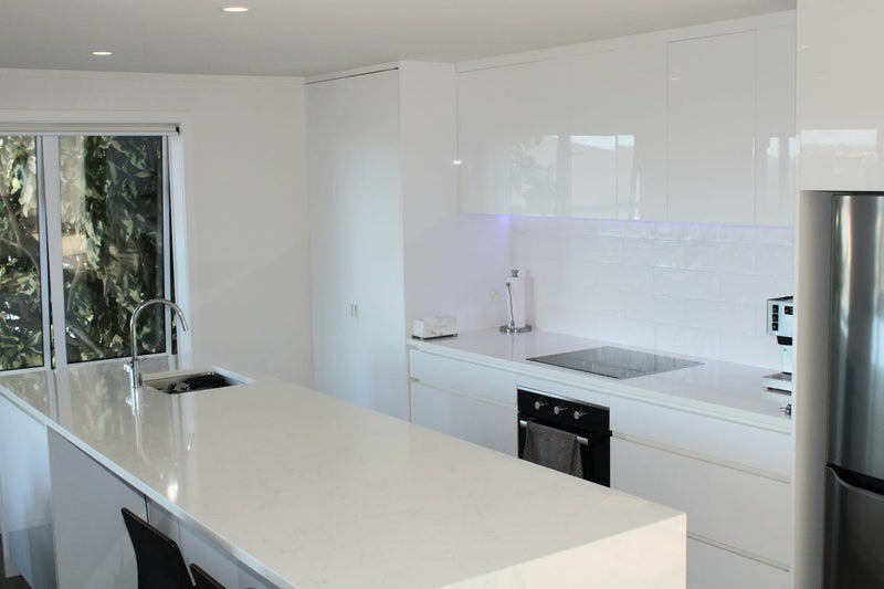 28B Beach Road, Mellons Bay, Auckland - Carousel 2