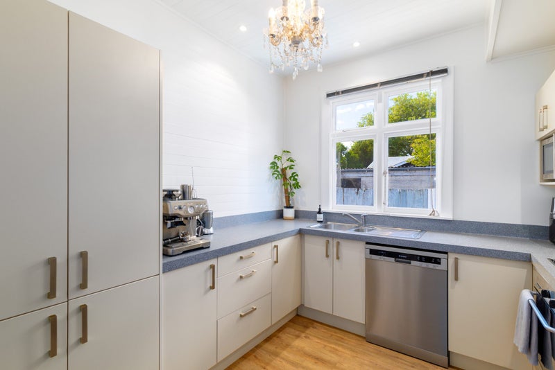 1/136 North Avon Road, Richmond, Christchurch - Carousel 2