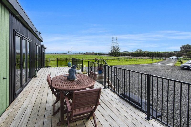 6257 State Highway 12, Turiwiri - Carousel 2