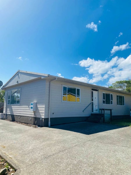 36A Eastview Road, Glen Innes, Auckland - Carousel 1