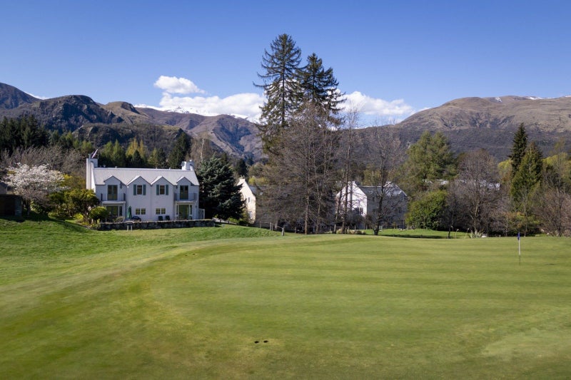 7 Chalmers Close, Arrowtown, Arrowtown - Carousel 1