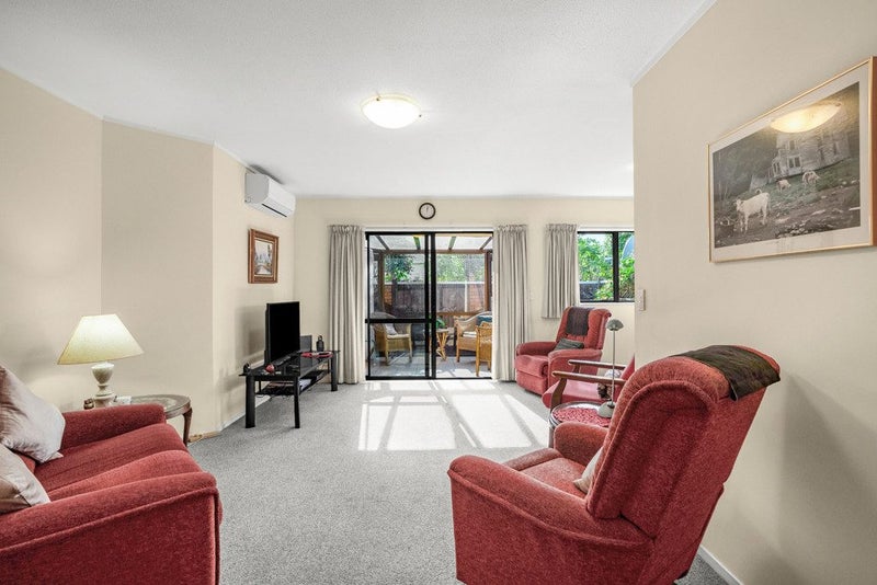 2/38 Ropata Crescent, Boulcott, Lower Hutt - Carousel 2