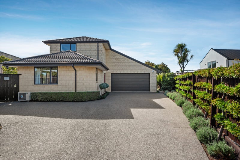 8 Sandalwood Place, Waimairi Beach, Christchurch - Carousel 1